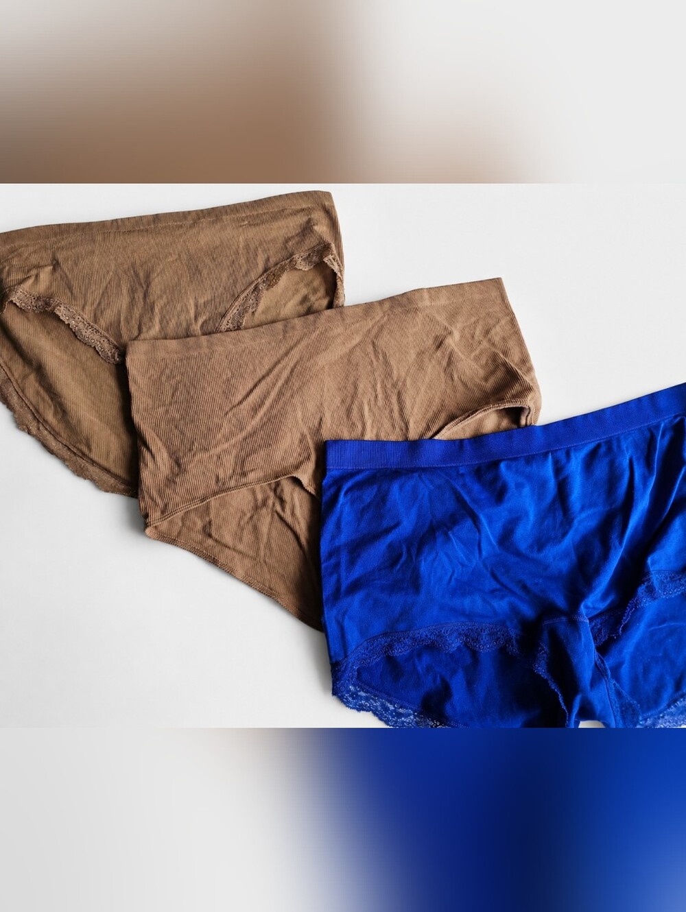 Arula's Women's Nude and Royal Blue Briefs.